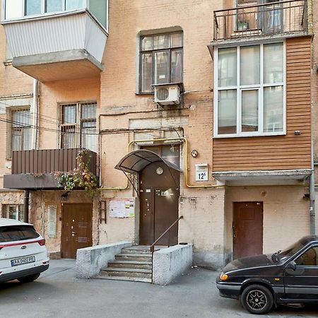 S12-58 MODERN APARTHOTEL WITH TWO 2BEDROOMS IN CENTRAL KIEV - BESSARABSKA SQUERE - GULLIVER MALL - OLYMPIC STADIUM - PALACE OF SPORTS - Saksahanskoho St, 12Б Екстер'єр фото